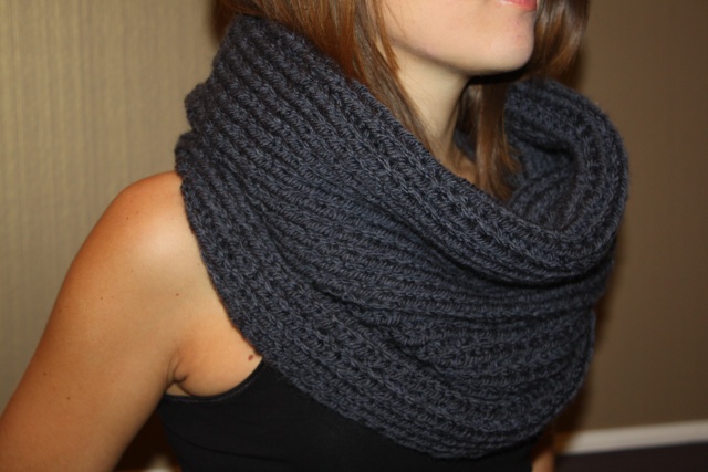 tricoter une echarpe snood