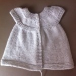 modèle gratuit tricot layette fille